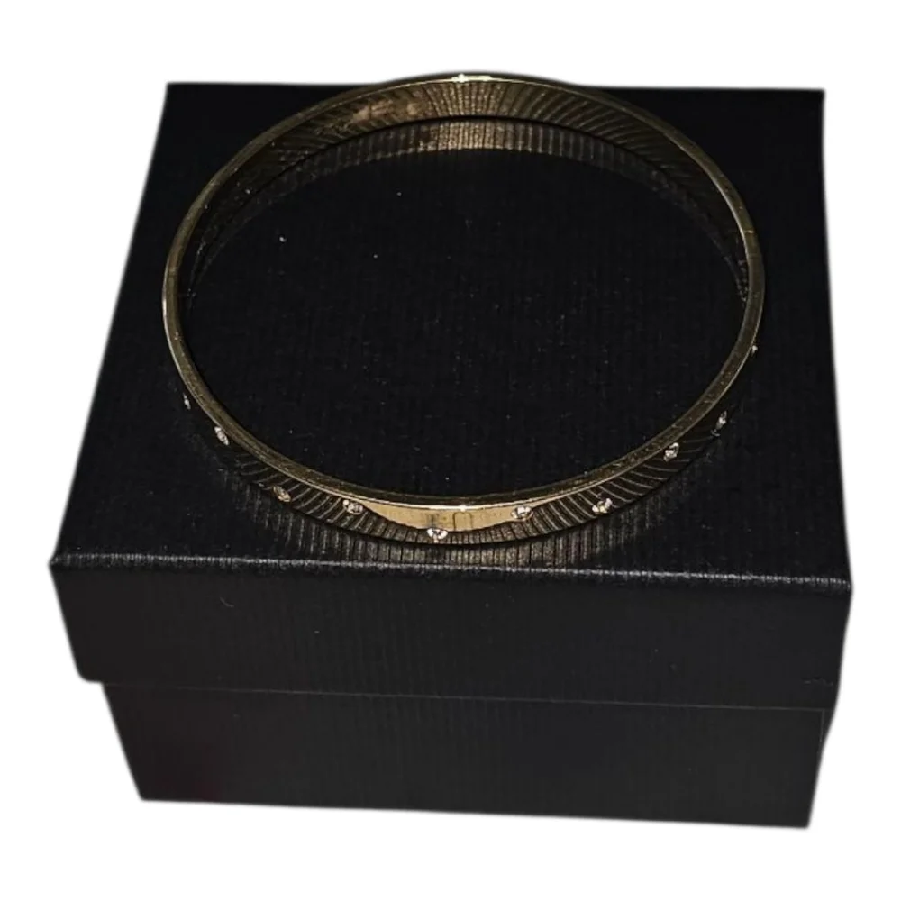 SWAROVSKI Crystals Embedded in Gold Tone Bangle - Picture 4 of 6